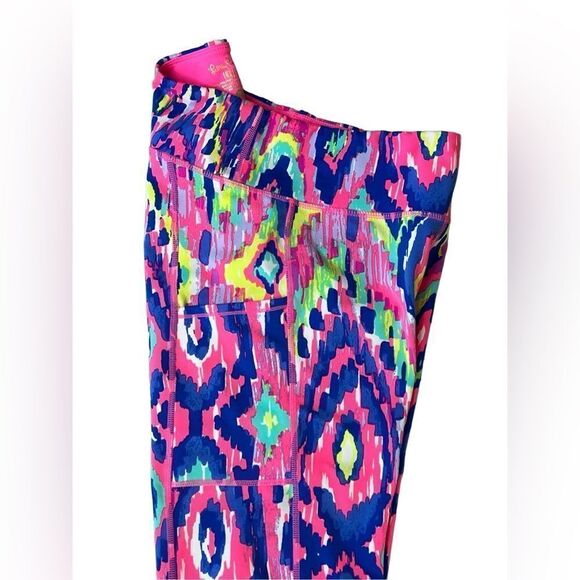 Lilly Pulitzer 27652 Luxletic UPF Weekender Luminescent Midi Capri Leggings sz M - Picture 5 of 12